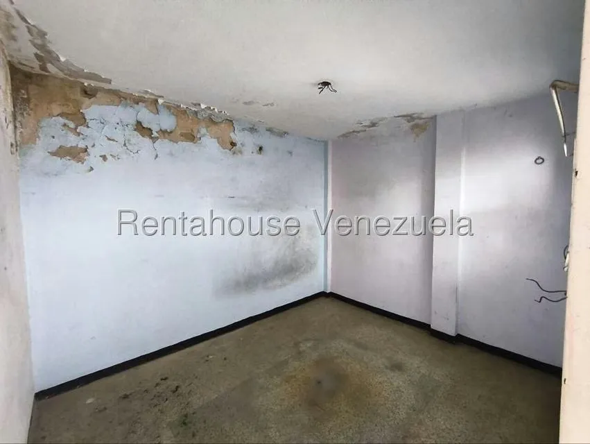 Local Comercial en Venta en Centro, Aragua - 35