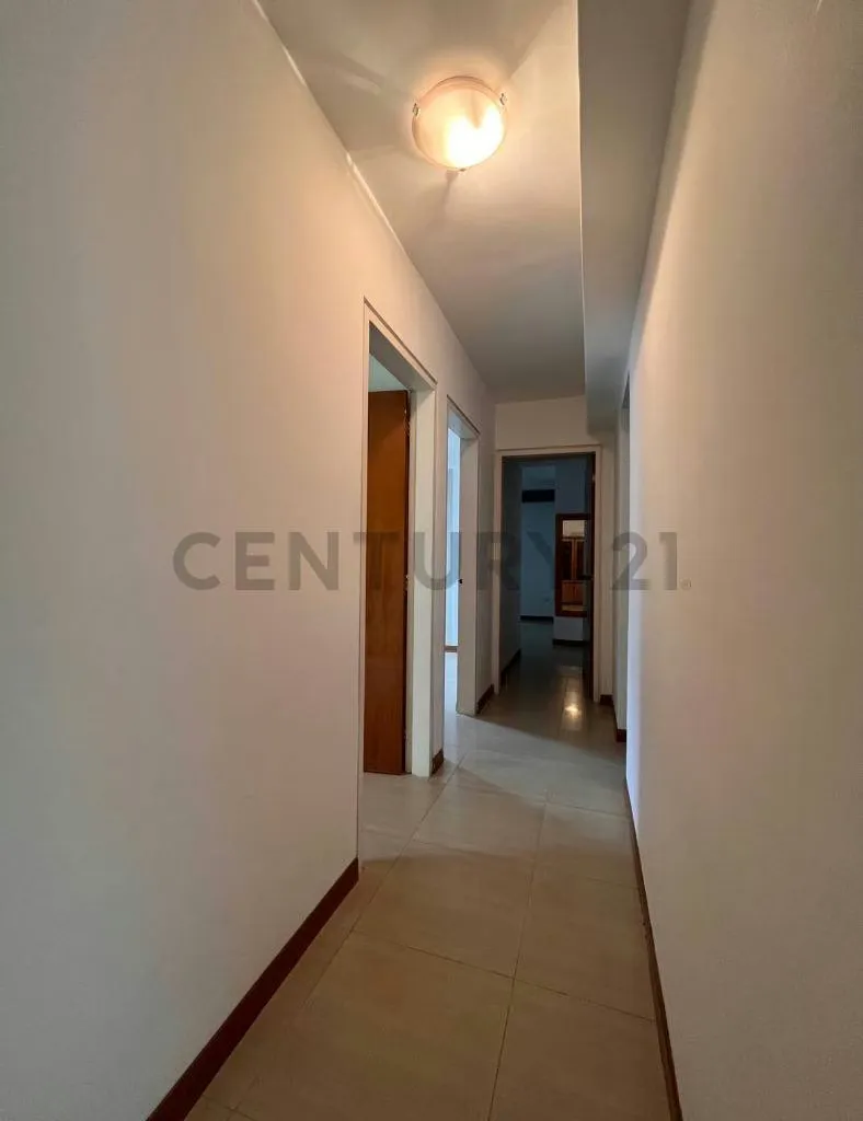 Alquiler apartamento En Mañongo, Naguanagua, Piso 9. 105 mt2 - 26