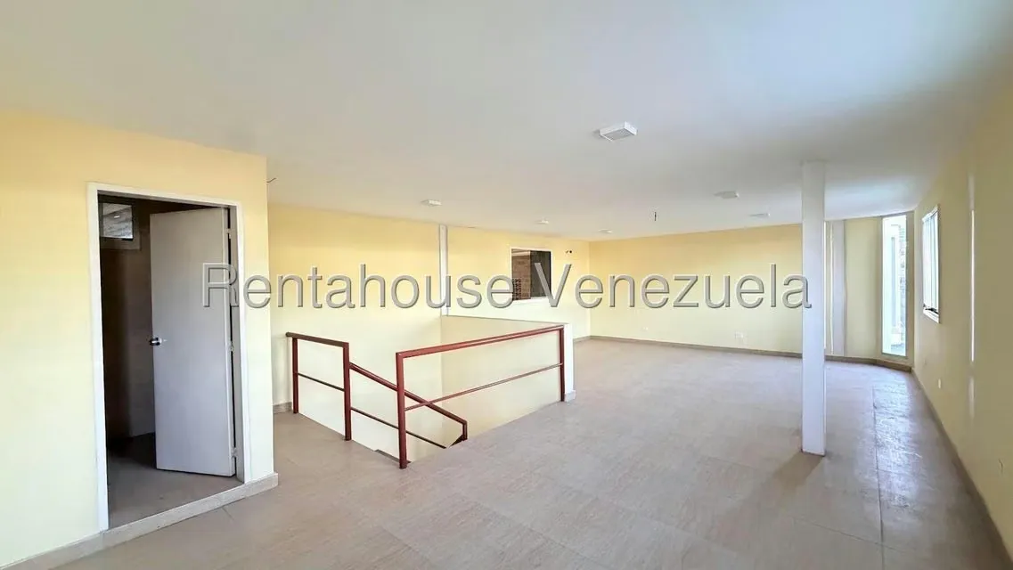 Galpon - Deposito en Venta en Zona Industrial 2, Lara - 18