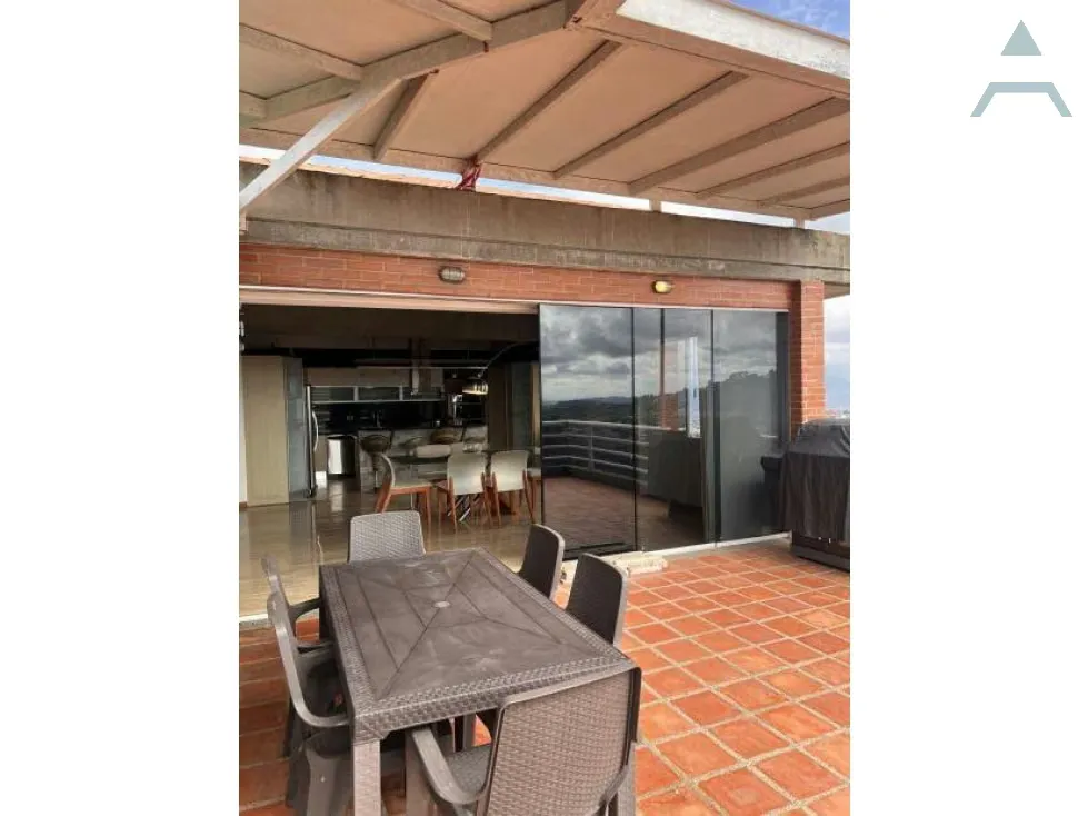 Se vende Apto 300m² 5h/5b/3p Oripoto - 4