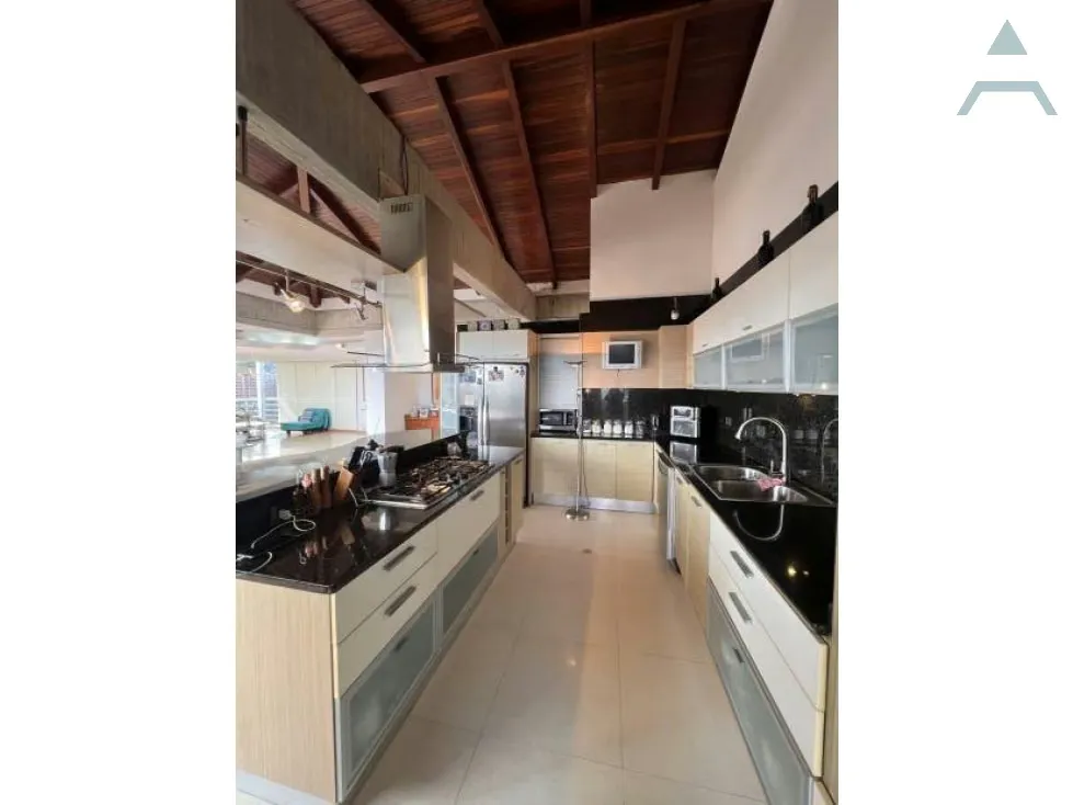 Se vende Apto 300m² 5h/5b/3p Oripoto - 5