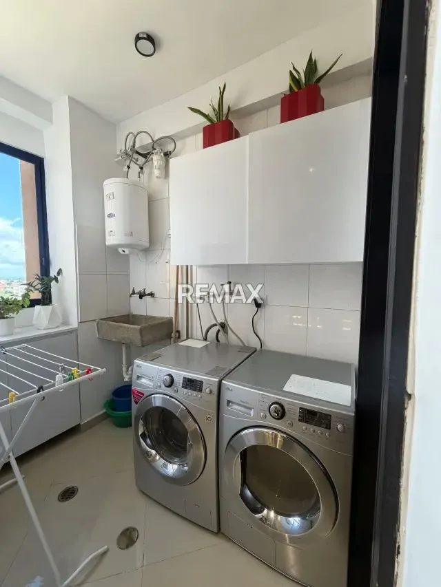 Apartamento moderno a la venta en el Triángulo del Este, Residencias Silver House conectado a planta eléctrica - 4