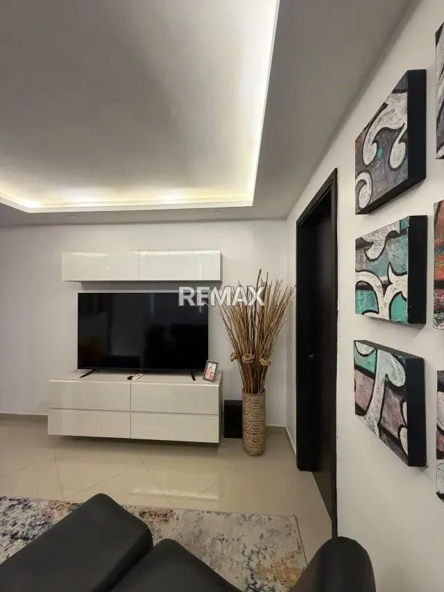 Apartamento moderno a la venta en el Triángulo del Este, Residencias Silver House conectado a planta eléctrica - 10