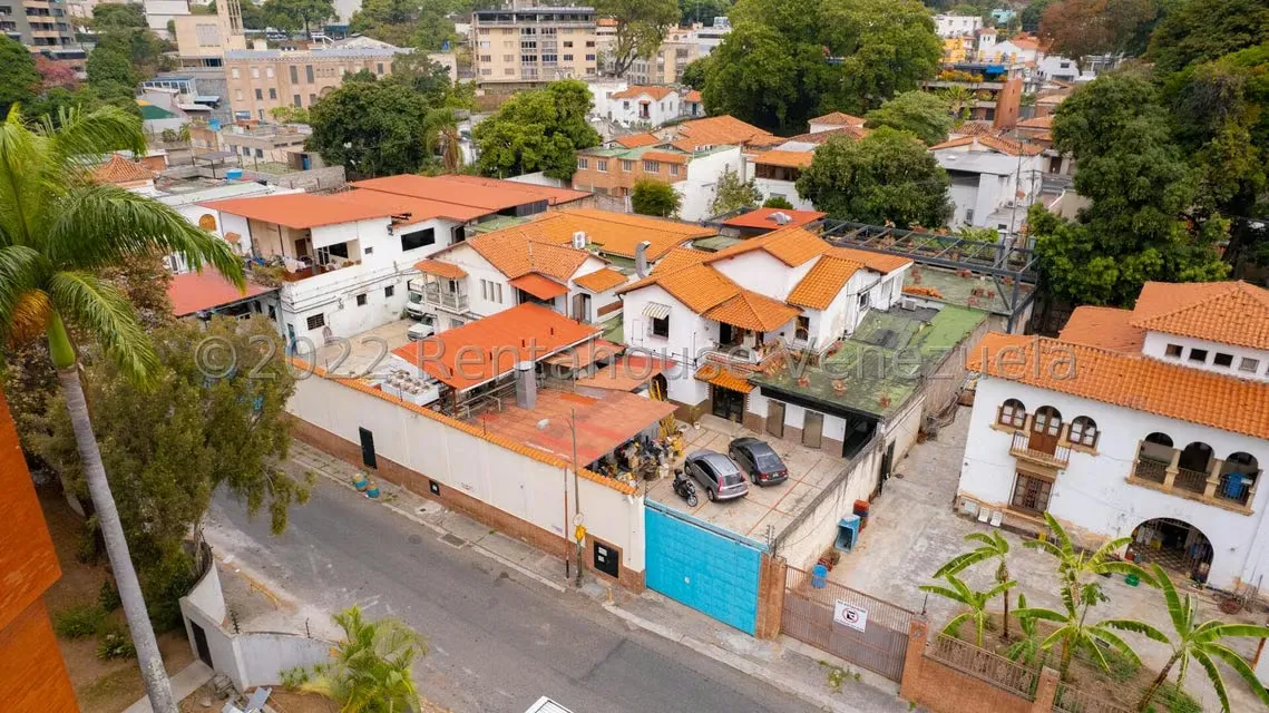 Casa (Multipes Niveles) en Venta en La Florida, Distrito Metropolitano - 2