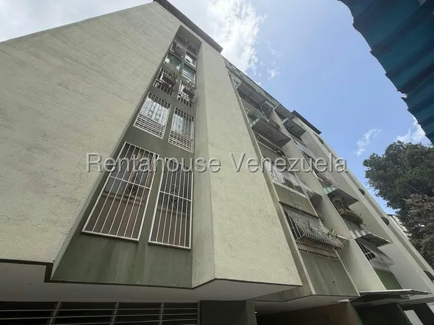 Apartamento (1 Nivel) en Venta en La Urbina, Distrito Metropolitano - 2