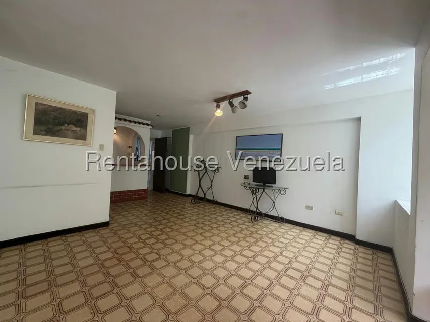Apartamento (1 Nivel) en Venta en La Urbina, Distrito Metropolitano - 8