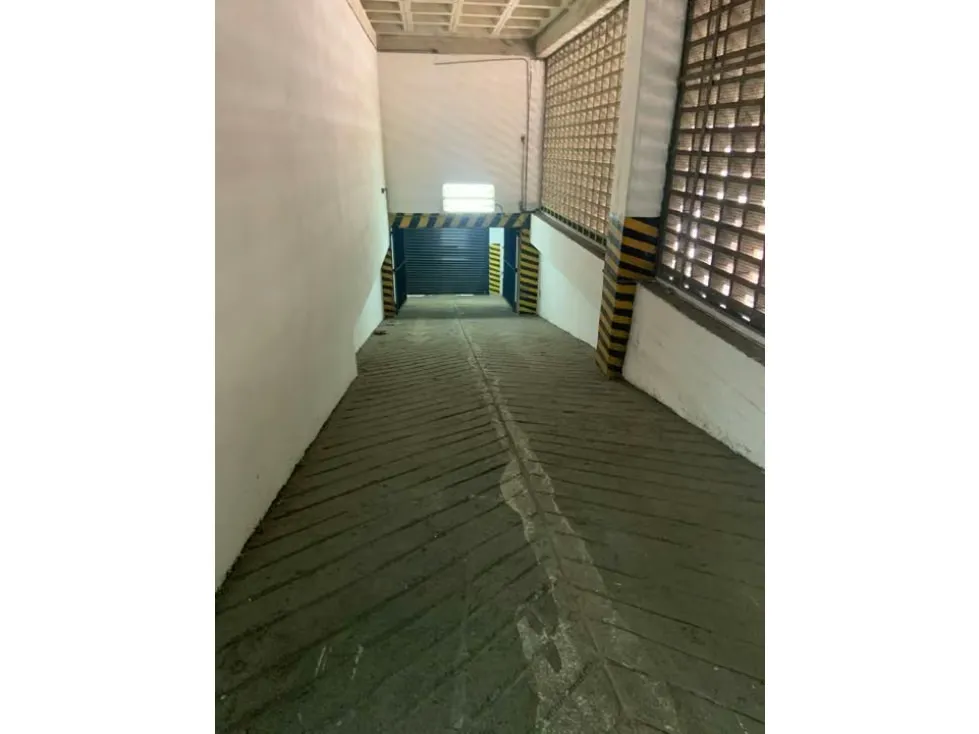 Vendo galpón 4000m2 La Urbina 1649 - 3