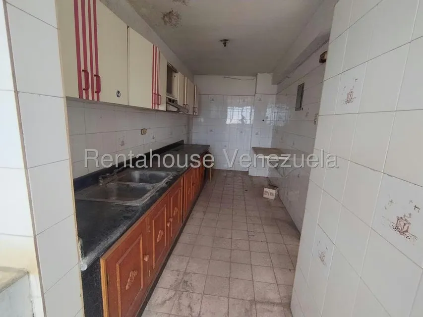 Apartamento (1 Nivel) en Venta en Prebo I, Carabobo - 3