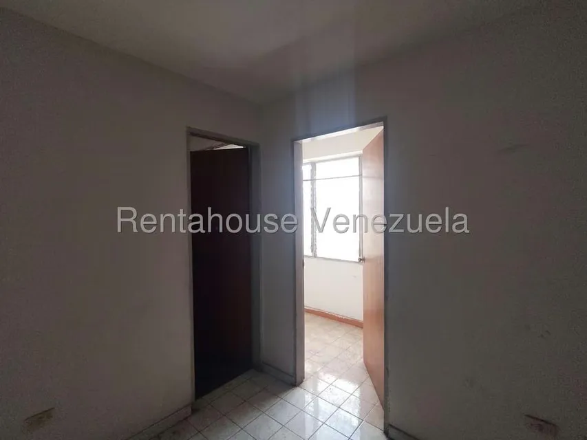 Apartamento (1 Nivel) en Venta en Prebo I, Carabobo - 6