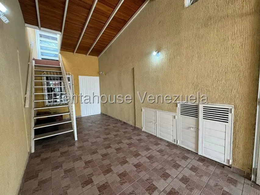 Casa (Duplex) en Venta en Los Tinajeros, Portuguesa - 23