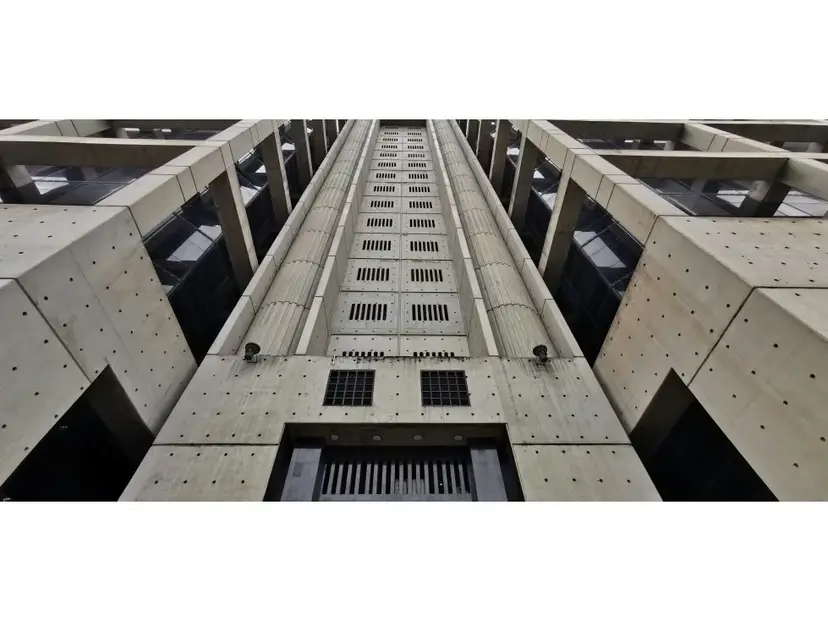 Alquilo Oficina La Castellana 440m2 / $4.310