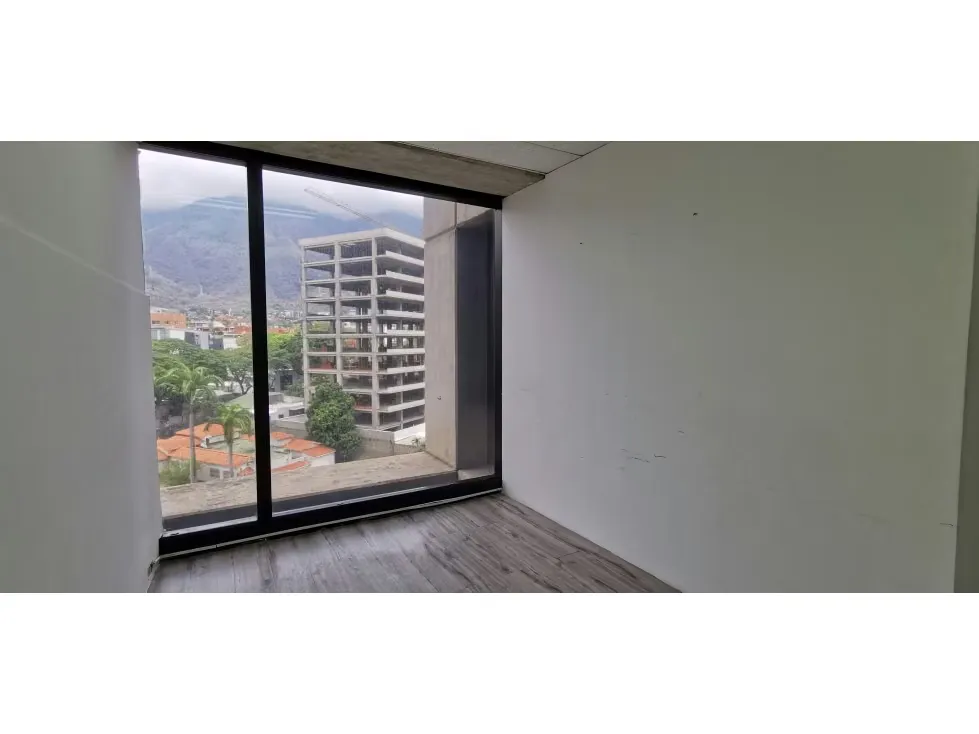Alquilo Oficina La Castellana 440m2 / $4.310 - 23
