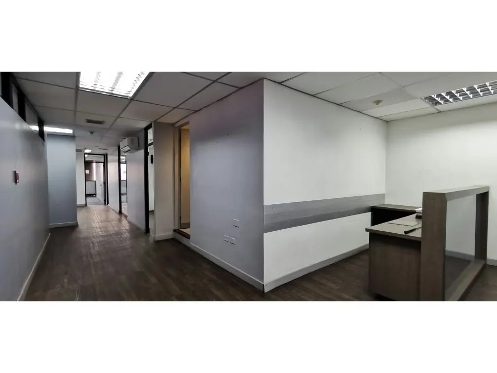 Alquilo Oficina La Castellana 440m2 / $4.310 - 4