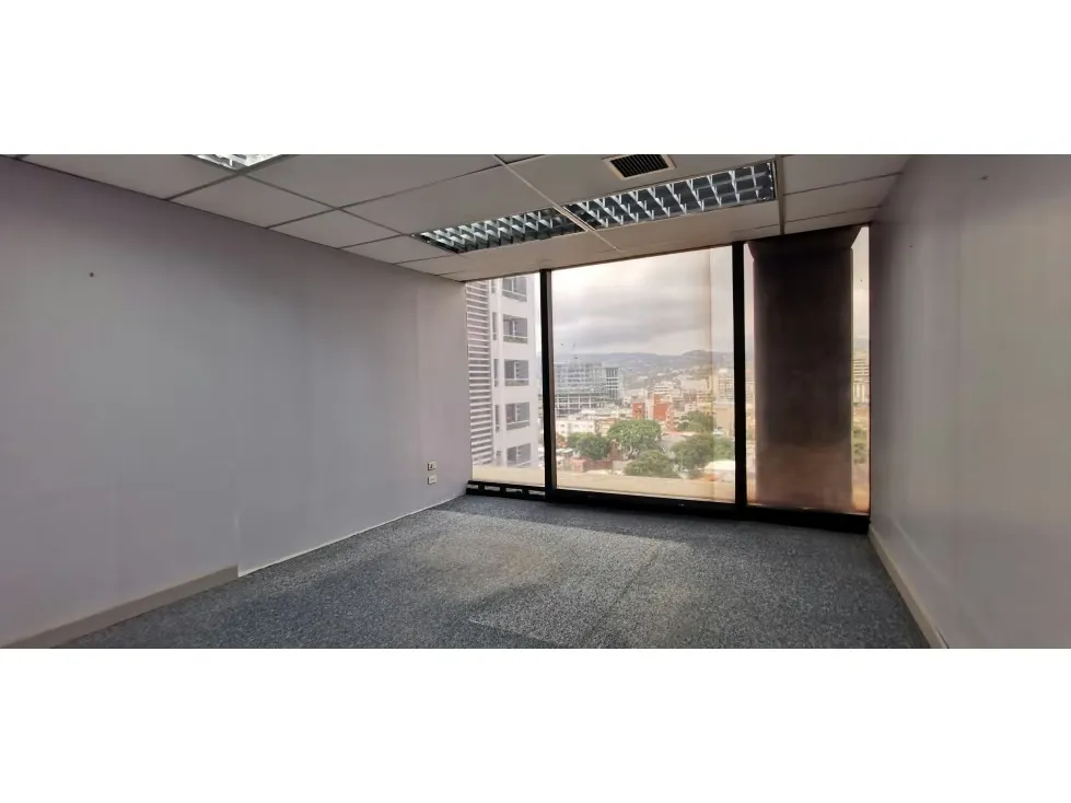 Alquilo Oficina La Castellana 440m2 / $4.310 - 7
