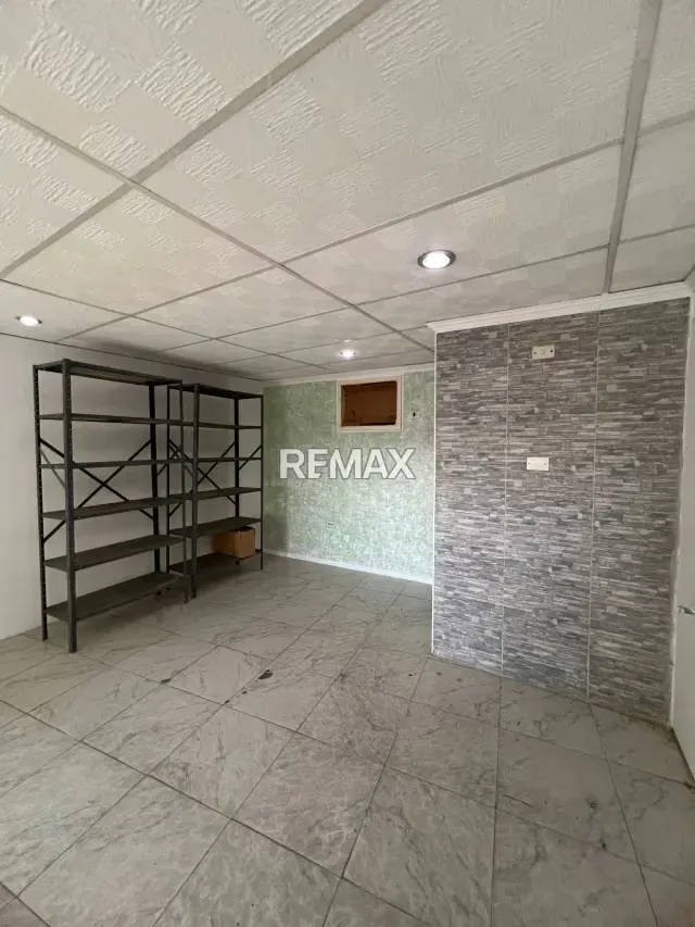Local Comercial en Alquiler urb el Centro - 3