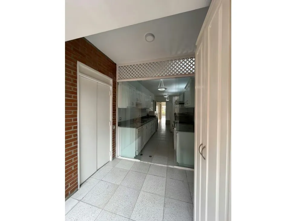 Alquilo apartamento 215m2 Campo Alegre 8413 - 9