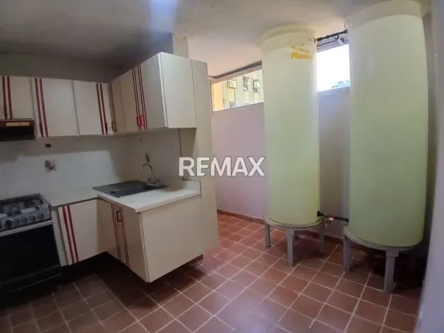 Se Alquila Lindo Apartamento en Zona Céntrica de la Ciudad Coro Edo. Falcón - 6