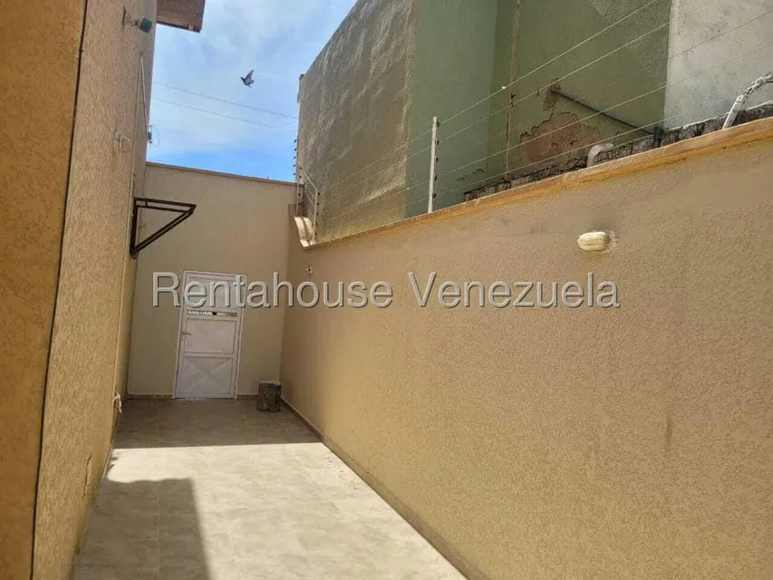 Casa (Multipes Niveles) en Alquiler en Puerta Maraven, Falcon - 32