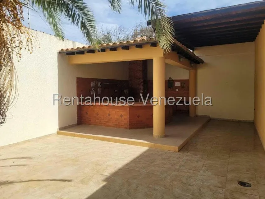 Casa (Multipes Niveles) en Alquiler en Puerta Maraven, Falcon - 36