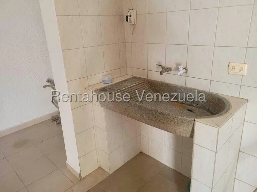 Casa (Multipes Niveles) en Alquiler en Puerta Maraven, Falcon - 46