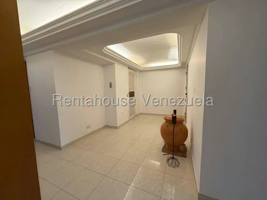 Apartamento (1 Nivel) en Venta en La Lago, Zulia - 8