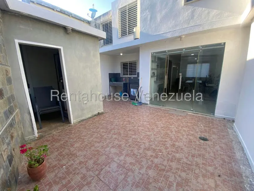 Casa (Duplex) en Venta en La Piedad Norte, Lara - 17