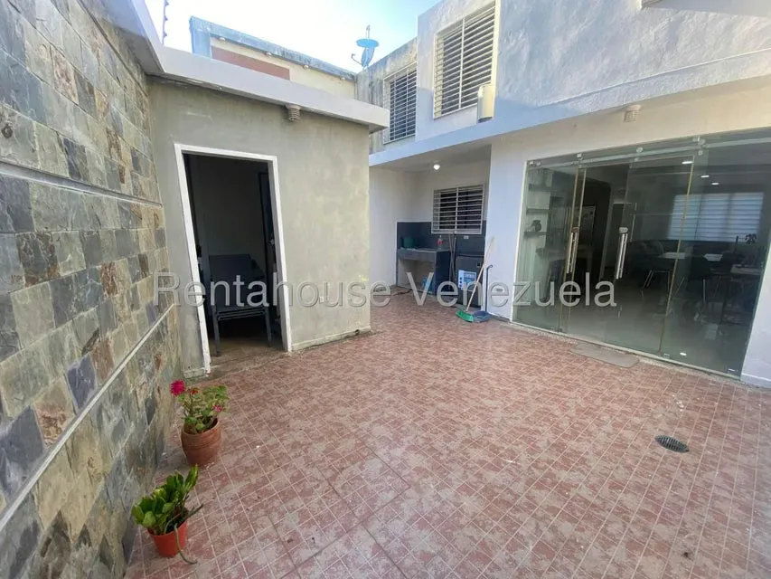 Casa (Duplex) en Venta en La Piedad Norte, Lara - 18