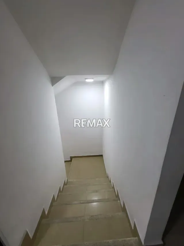 EN VENTA APARTAMENTO RES. CHELSEA COURT URB. EL PARRAL - 2