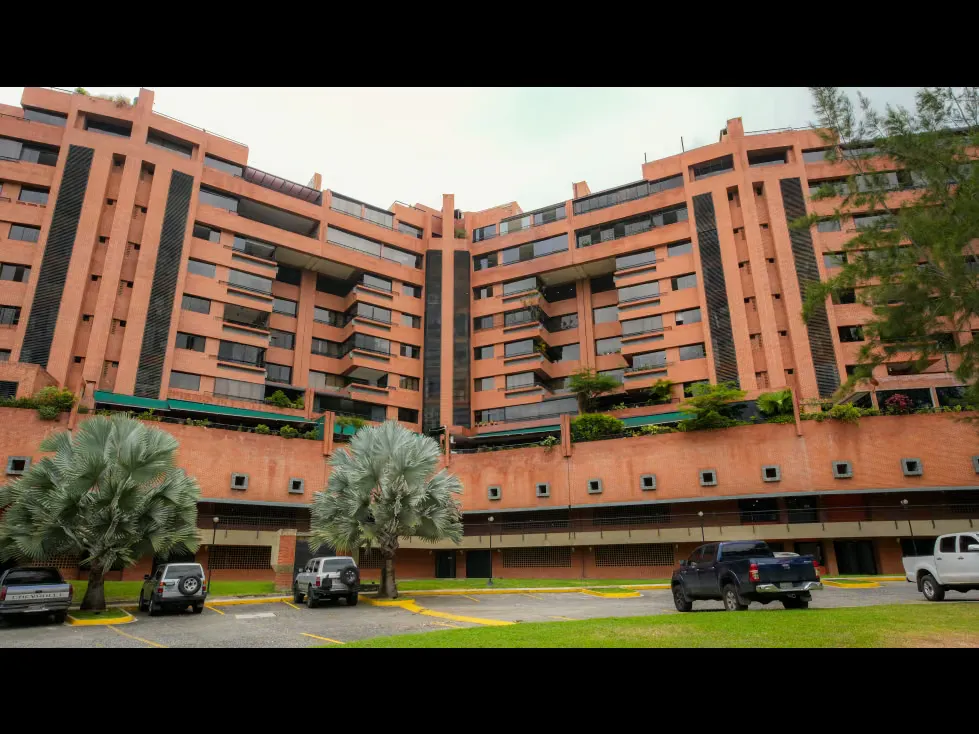 Se vende PH apartamento 690m2 La Tahona 2675