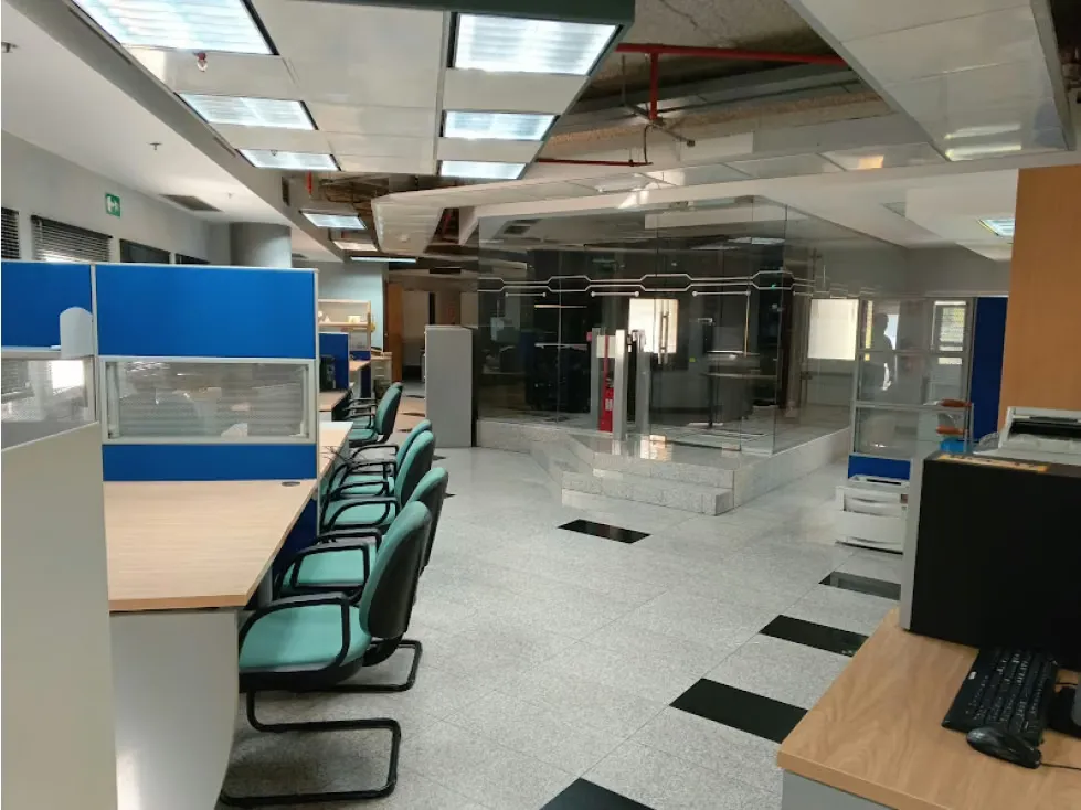 EDIFICIO EN LAS MERCEDES DE 4170,30 M2 ,9 PISOS Y MAS DE 30 P/E - 7