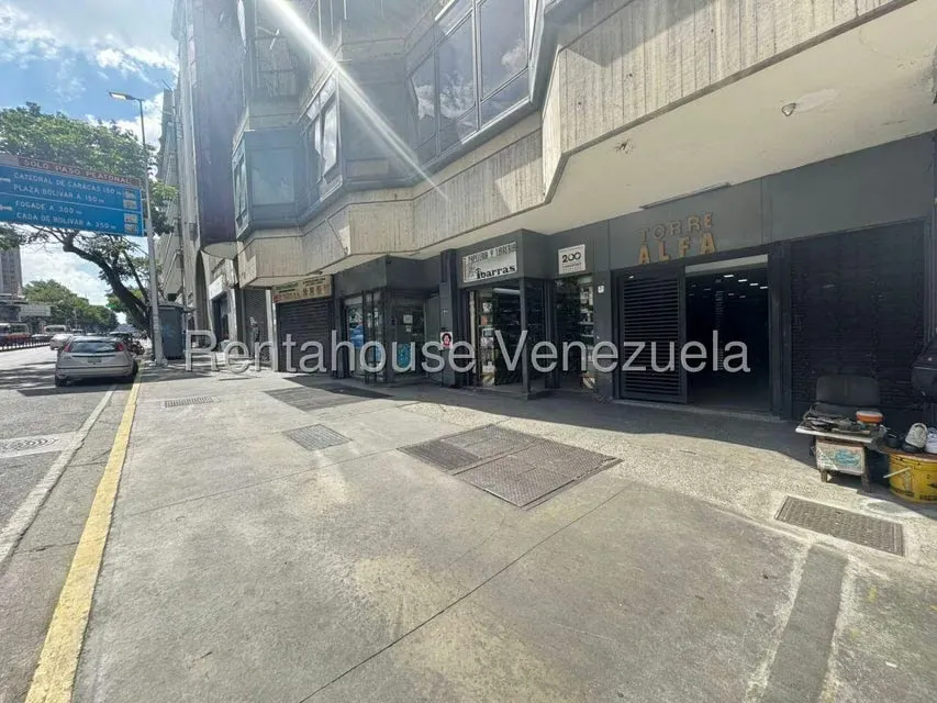 Oficina en Alquiler en Parroquia Altagracia, Distrito Metropolitano - 16