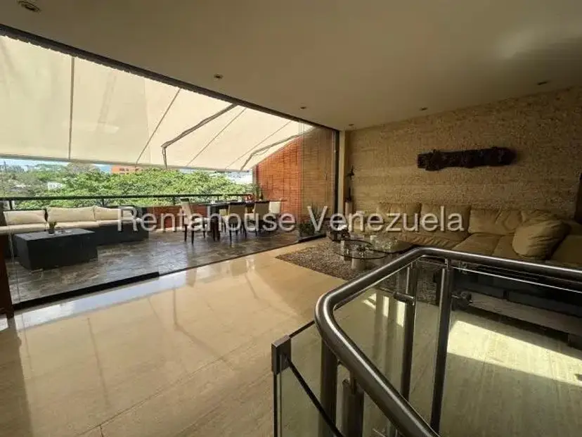 Apartamento (Duplex) en Venta en Los Naranjos de Las Mercedes, Distrito Metropolitano