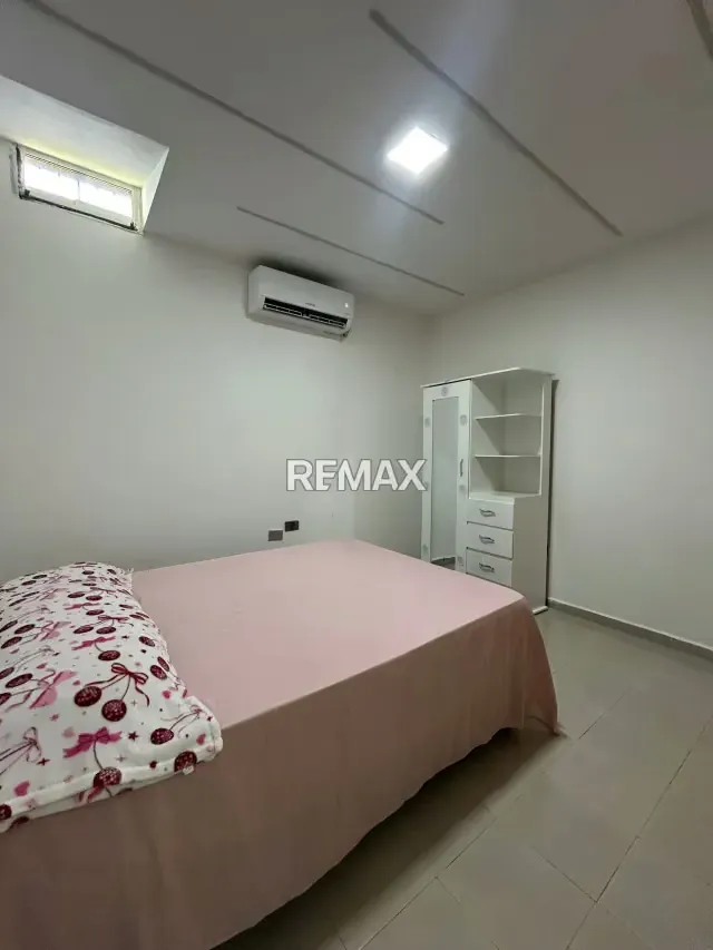 ¡ HERMOSA HABITACIÓN EN ALQUILER !