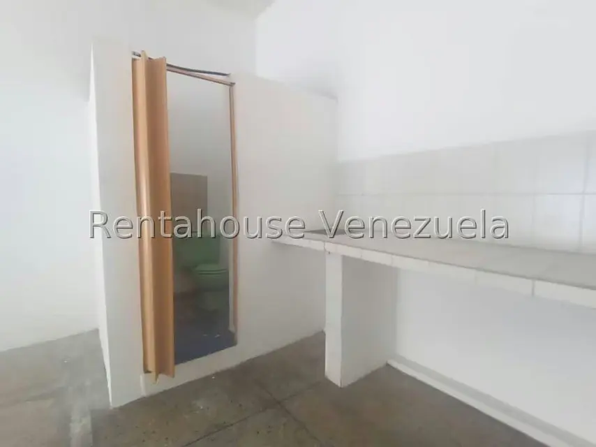 Comercial (Local Comercial) en Alquiler en Centro, Lara - 14