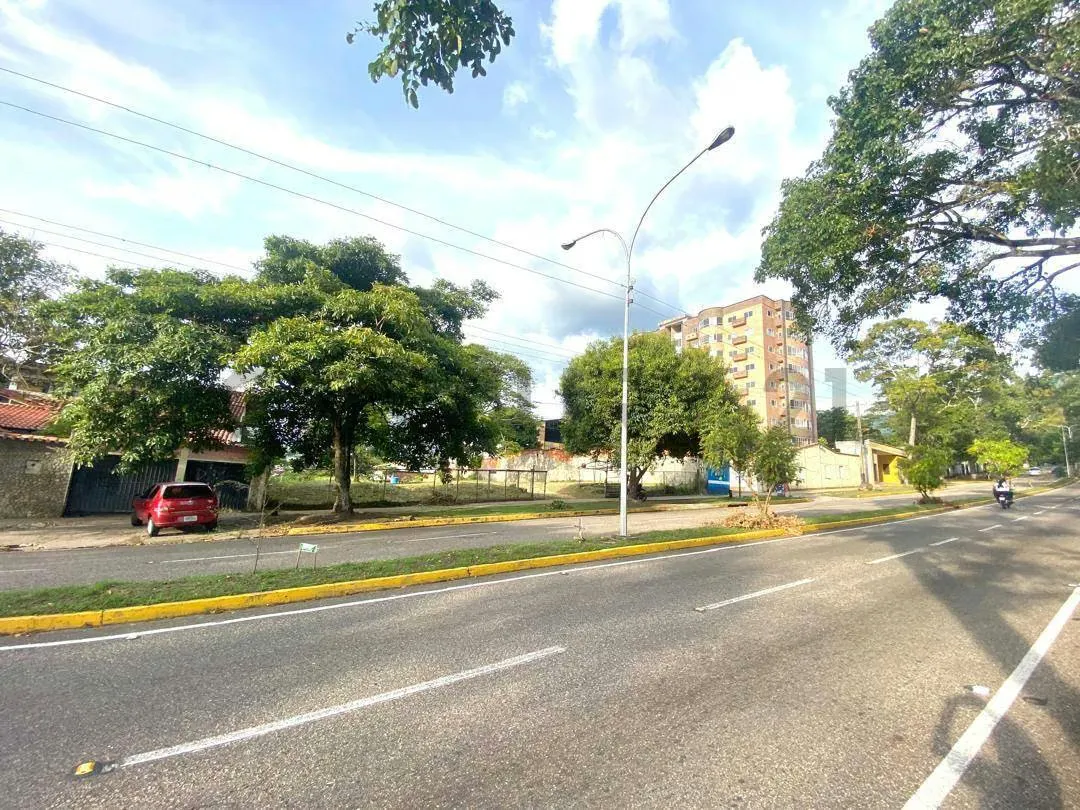 Venta Terreno Av. Ferrero Tamayo Botalon - 11