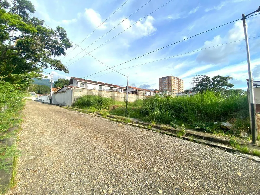 Venta Terreno Av. Ferrero Tamayo Botalon - 13