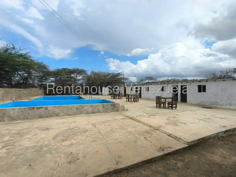 Comercial (Club Campestre) en Venta en Sector Independencia, Falcon