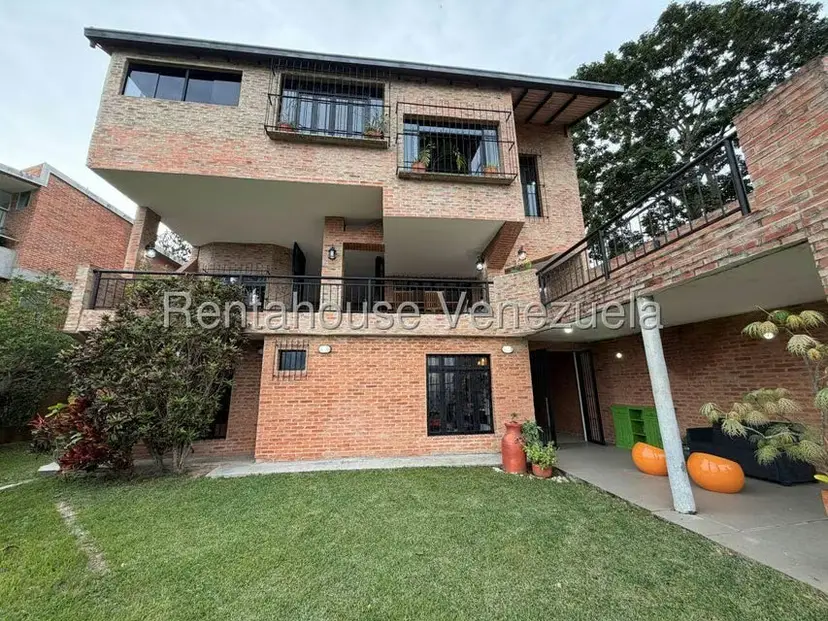 Casa (Multipes Niveles) en Venta en Caicaguana, Distrito Metropolitano