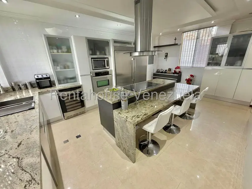 Casa (Multipes Niveles) en Venta en Parque el Retiro, Miranda - 9