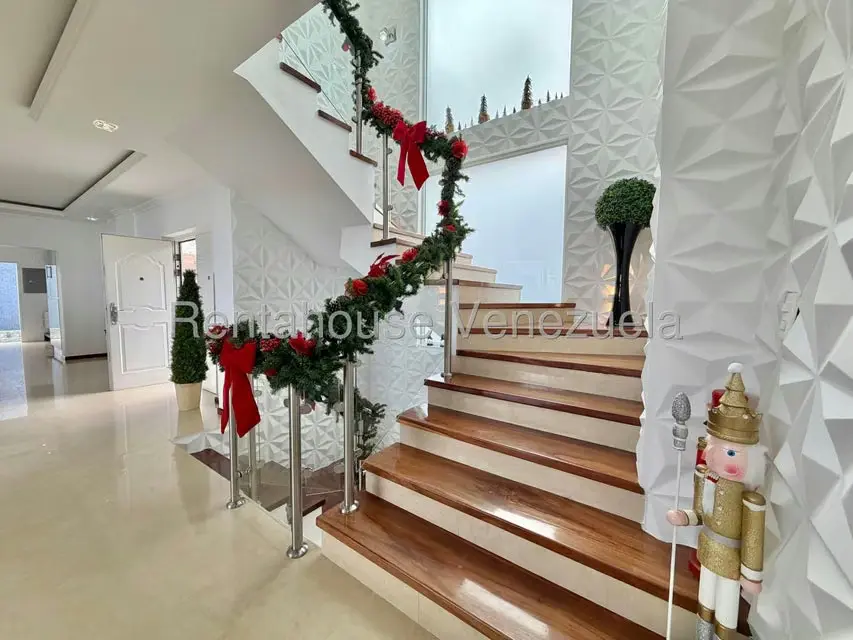 Casa (Multipes Niveles) en Venta en Parque el Retiro, Miranda - 10