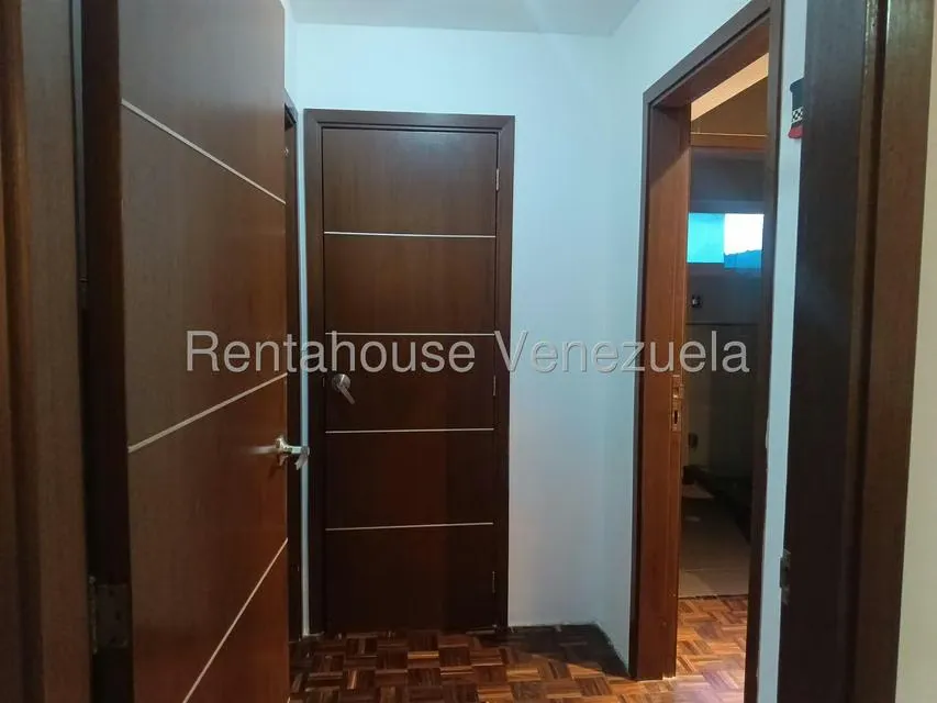Apartamento (1 Nivel) en Venta en El Cigarral, Distrito Metropolitano - 23