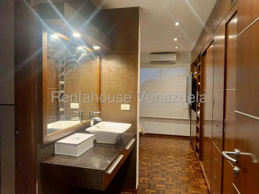 Apartamento (1 Nivel) en Venta en El Cigarral, Distrito Metropolitano - 26