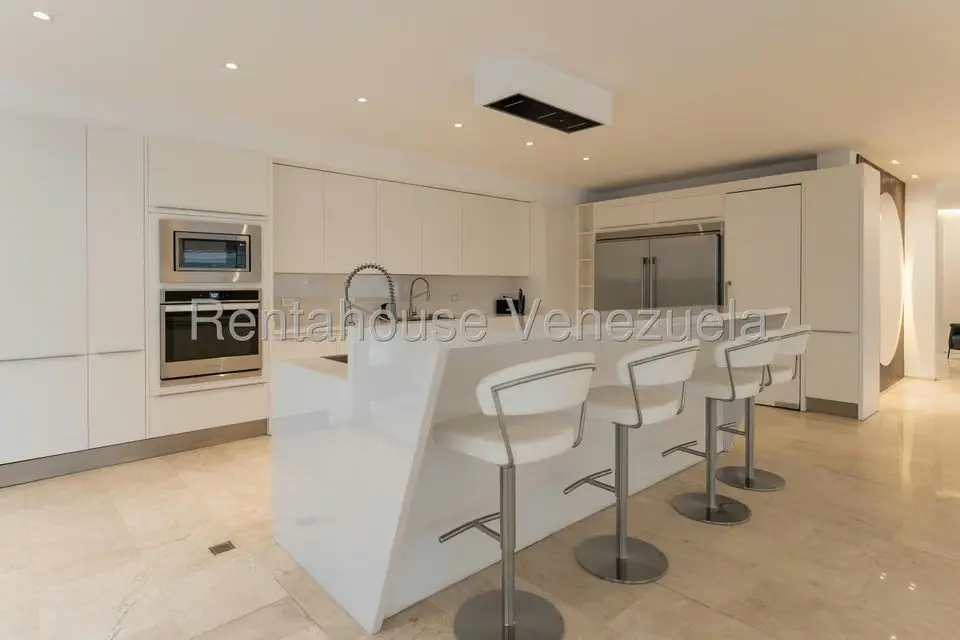 Casa (Duplex) en Venta en Prados del Este, Distrito Metropolitano - 39