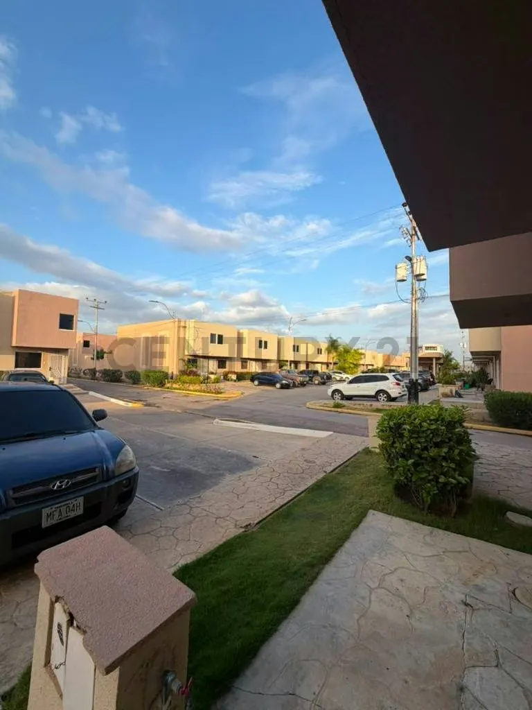 Venta de Cómodo Townhouse en Res. Mar de Oriente en Nueva Barcelona - 13