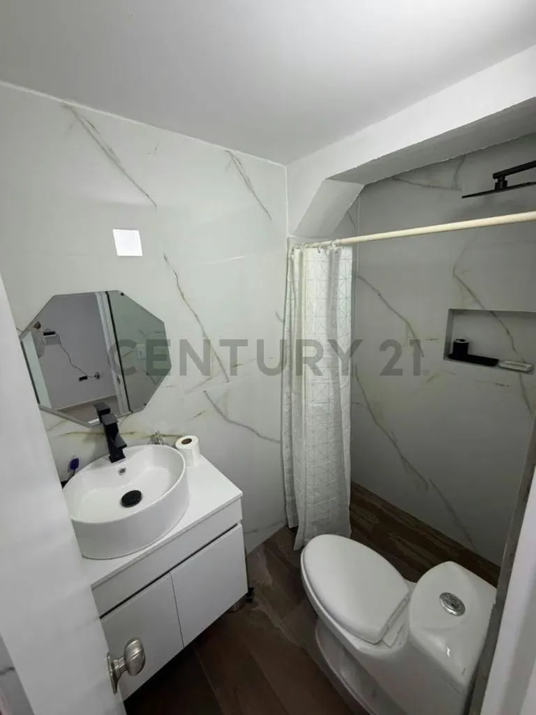 Venta de Cómodo Townhouse en Res. Mar de Oriente en Nueva Barcelona - 8