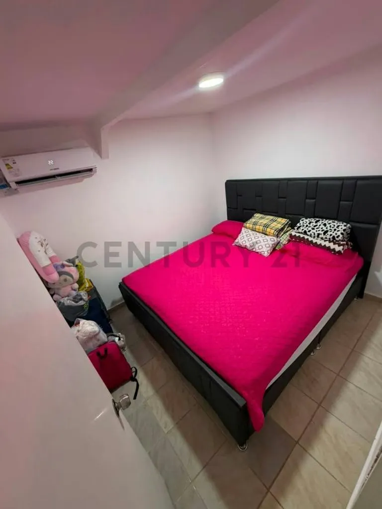Venta de Cómodo Townhouse en Res. Mar de Oriente en Nueva Barcelona - 9