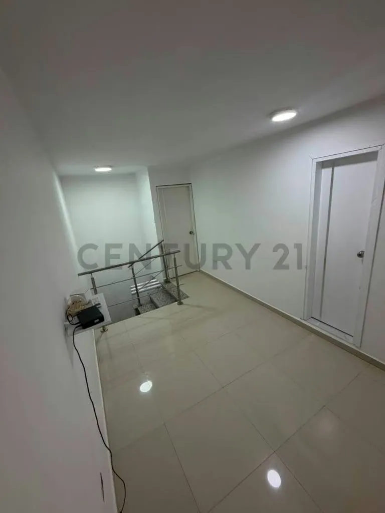 Venta de Cómodo Townhouse en Res. Mar de Oriente en Nueva Barcelona - 10