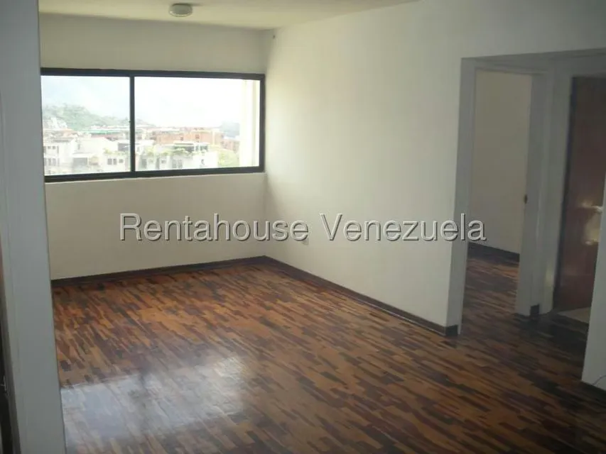 Apartamento (1 Nivel) en Alquiler en Guaicay, Distrito Metropolitano - 3