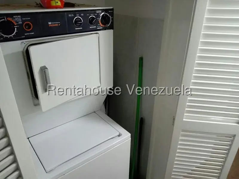 Apartamento (1 Nivel) en Venta en Avenida Bolivar, Nueva Esparta - 18