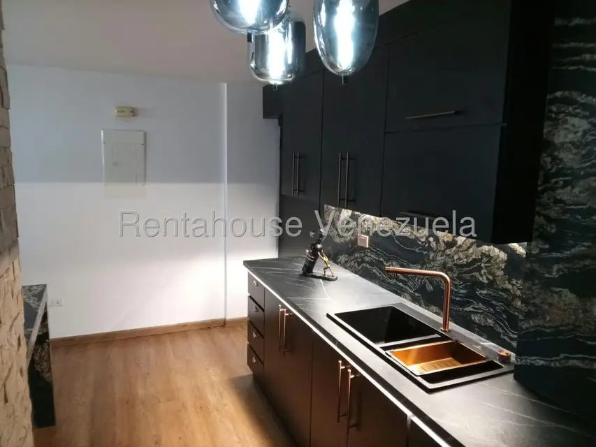 Apartamento (1 Nivel) en Venta en Avenida Bolivar, Nueva Esparta - 5